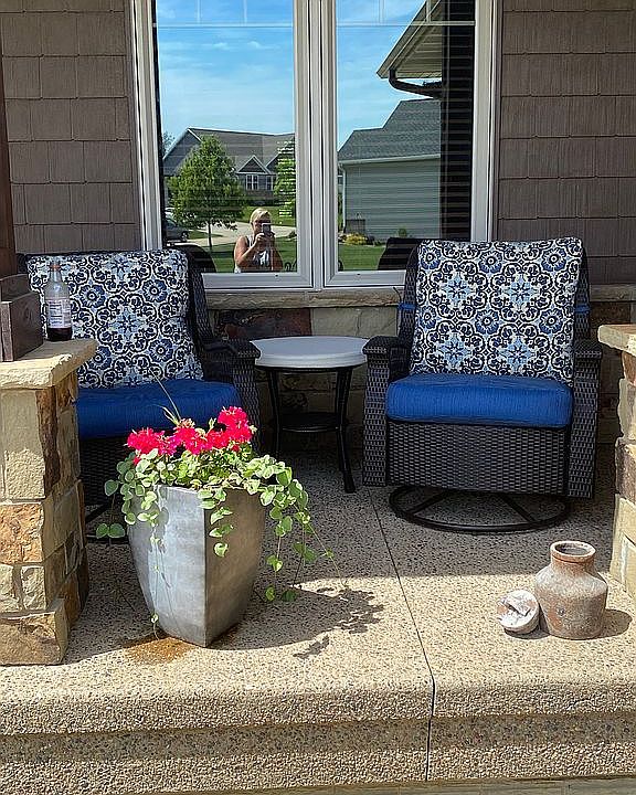 2nd image of 903 Aster Ct