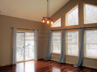 955 Trout Brook Rd, Hudson, WI 54016