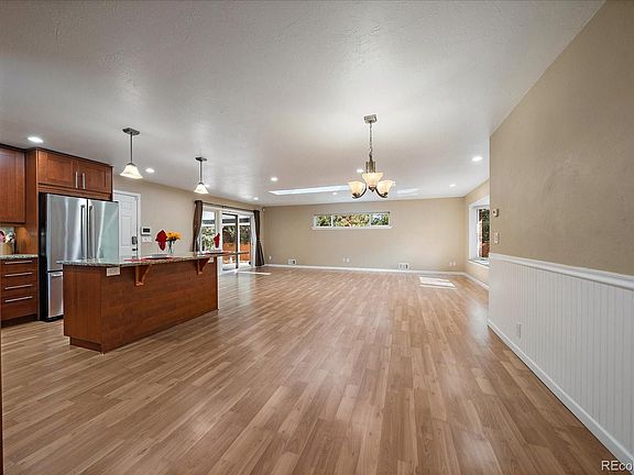 4th image of 1181 E Costilla Avenue