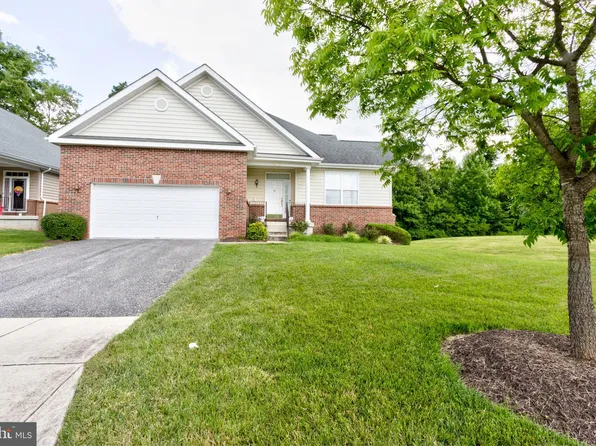 13002 Fox Bow Dr, Upper Marlboro, MD 20774