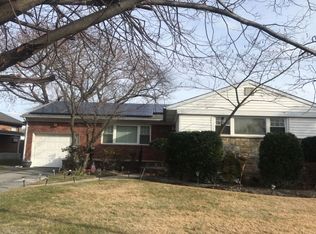 541 Bieling Rd, Elmont, NY 11003