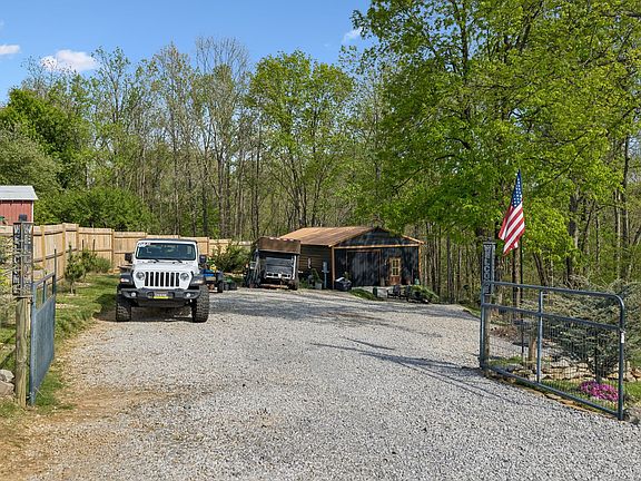 2nd image of 75 New Harmony Rd