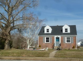 16 Shennecossett Pkwy, Groton, CT 06340