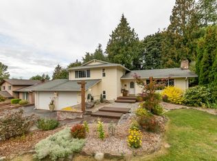 10126 NE 204th St, Bothell, WA 98011