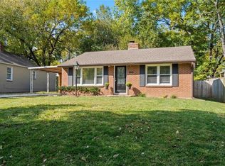 8616 Hayes St, Overland Park, KS 66212