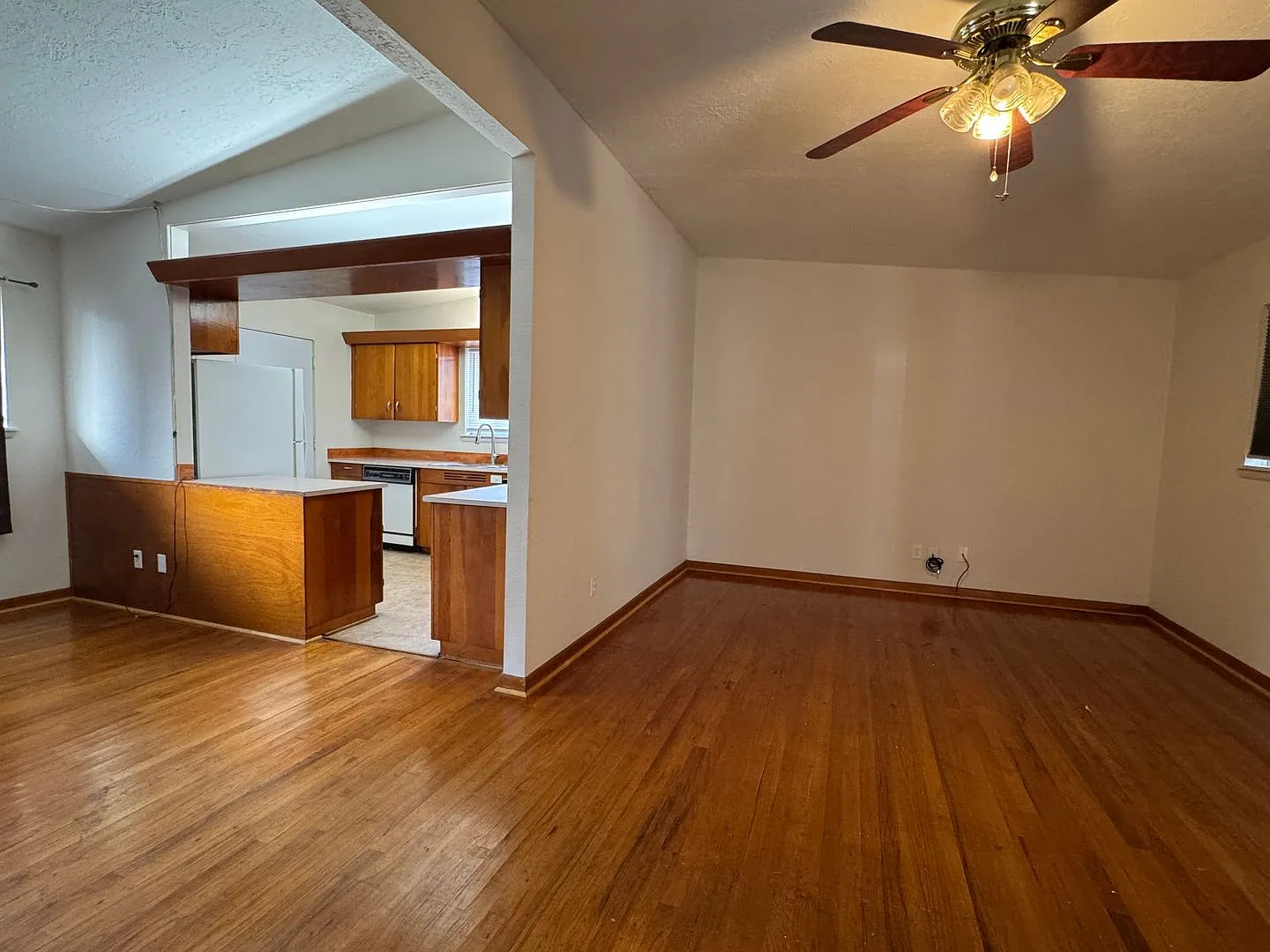 3907 Nw Denver- Coming Soon! — Photo 2