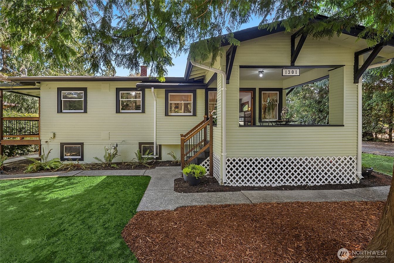 1st image of 1301 E Victor Street