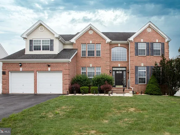 40 David Dr, Barnegat, NJ 08005