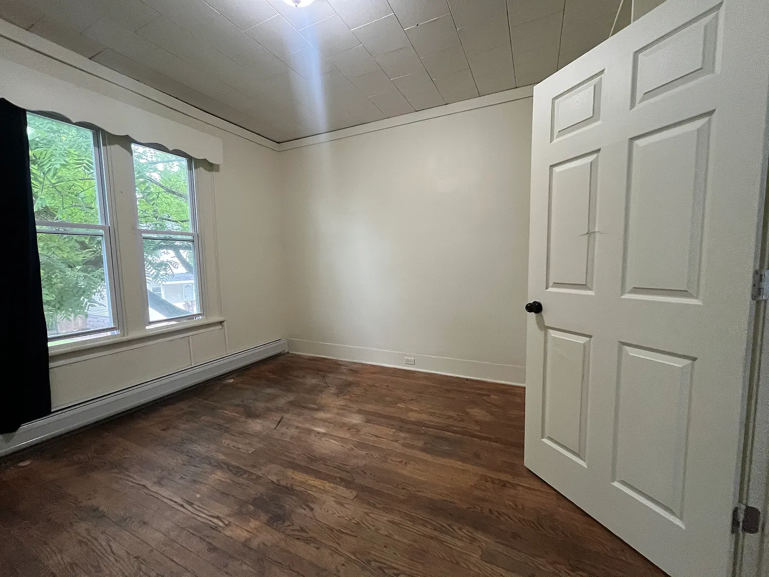 3 bed, 1177 sqft, $1,500 — Photo 3