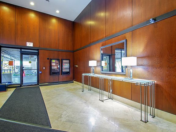 3rd image of 5100 N Marine Dr APT 3K