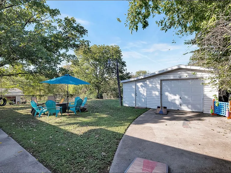 5312 Redbud Ln — Photo 22