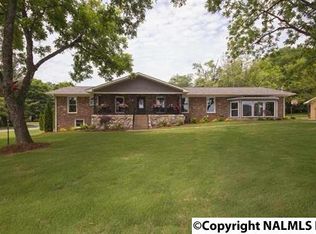 7118 Garth Rd SE, Huntsville, AL 35802