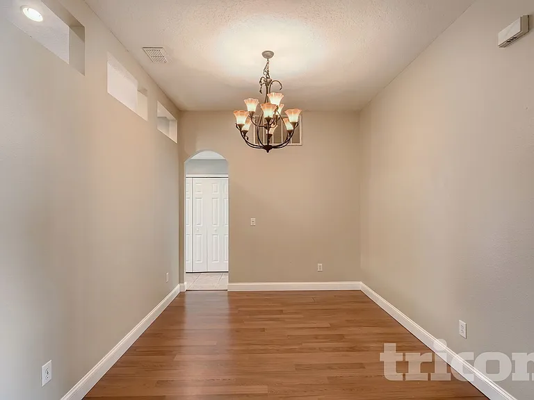 3526 Morgans Bluff Ct — Photo 4