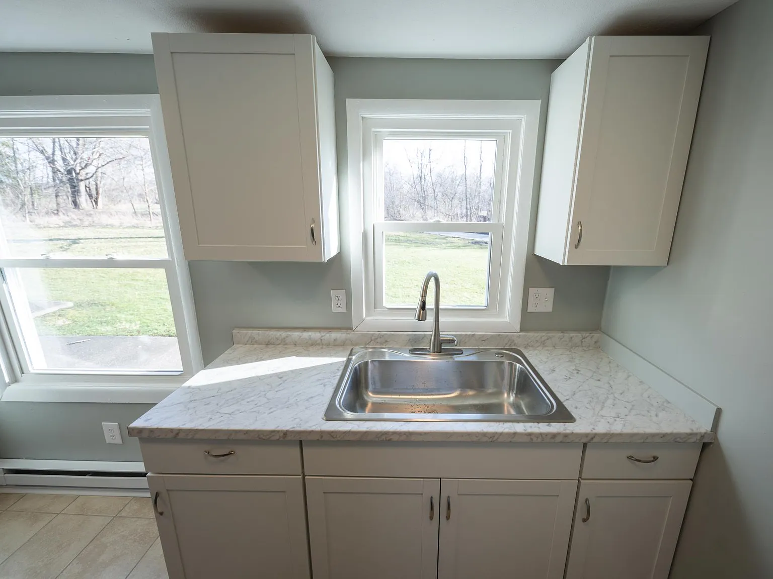 2 bed, 550 sqft, $1,200 — Photo 4