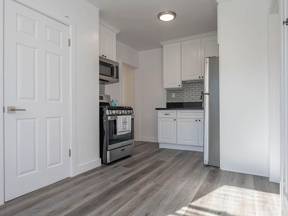 1st image of 616 N Alta Vista Blvd #B8223b0d0
