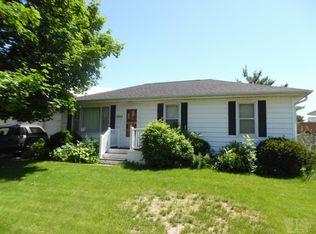 1209 Parkway Dr, Burlington, IA 52601