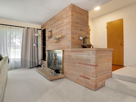 5th image of 1404 Grenham Pl