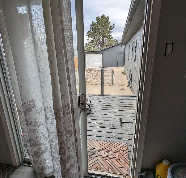 2424 Kara Ct — Photo 6