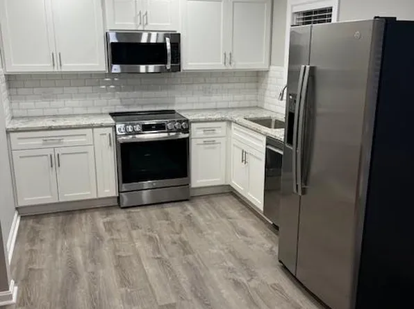 1171 Virginia Ave #202, Lakewood, OH 44107