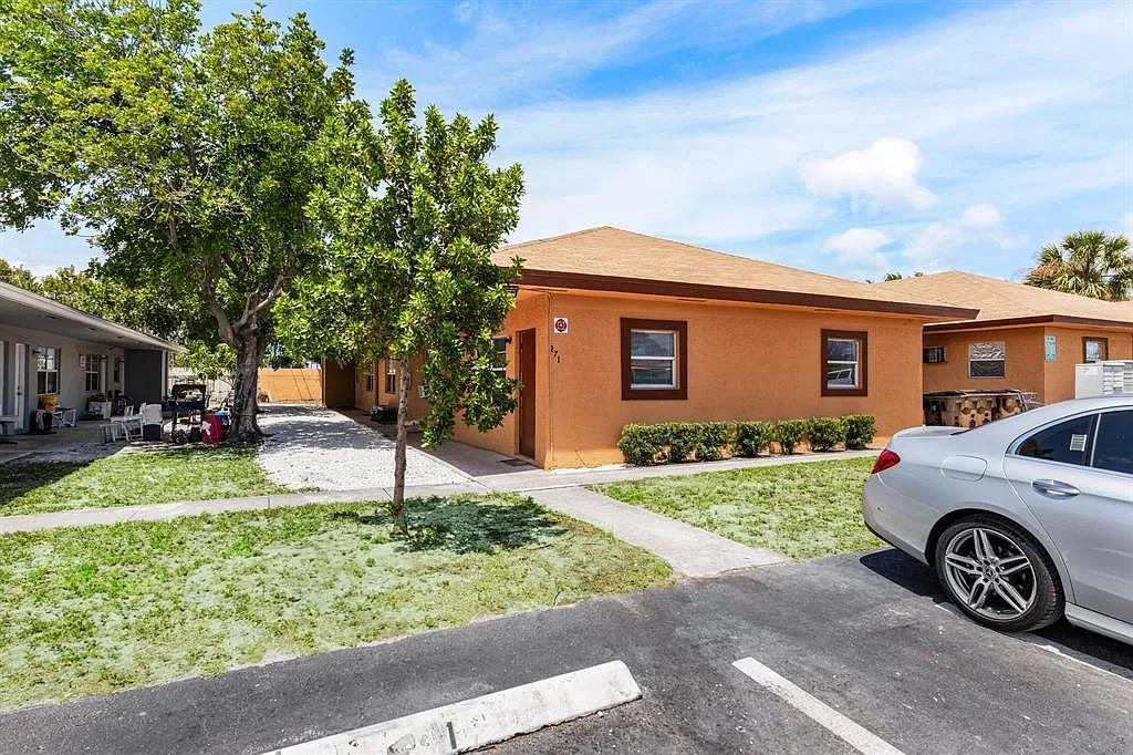 1 bed, 1.0 bath, 750 sqft, $1,600 — Photo 1