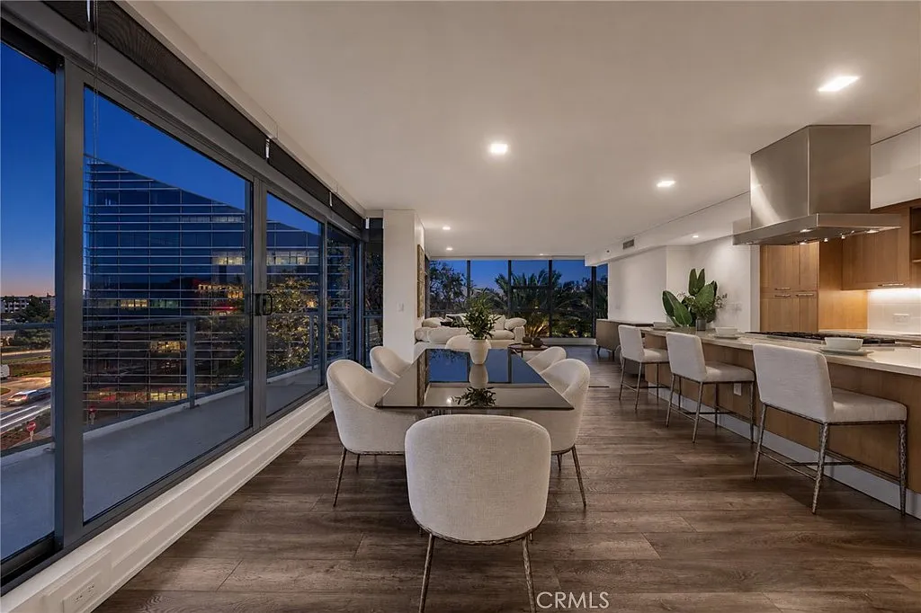 2 bed, 1472 sqft, $7,000 — Photo 3