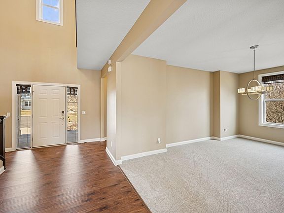 4th image of 5270 Jewel Ln N