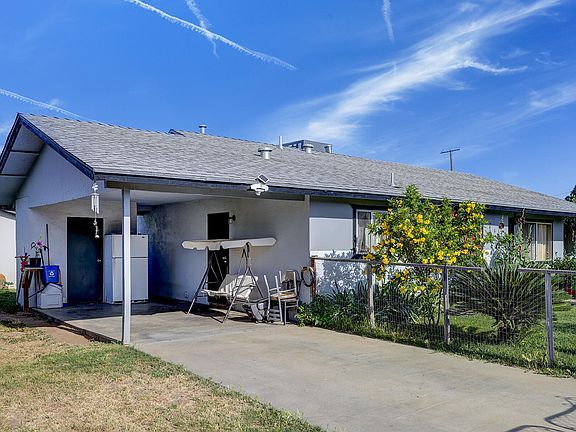 3rd image of 741 N Magnolia Avenue