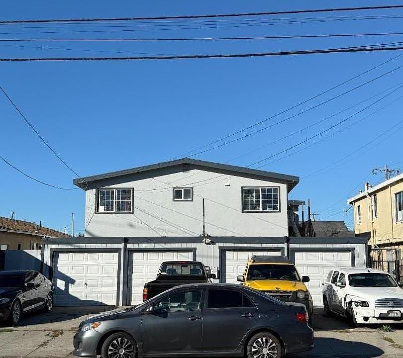 1st image of 219 Barrett Ave