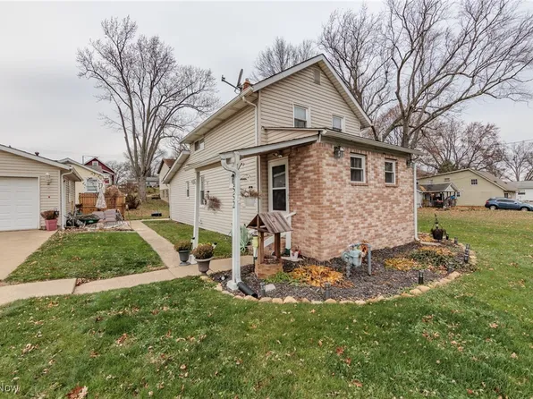1552 Elizabeth Ave, Lakemore, OH 44250