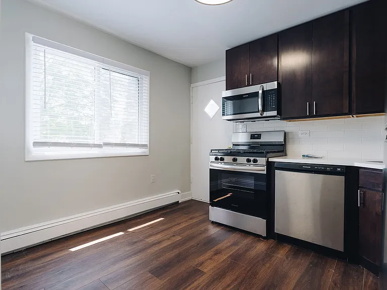7220-26 N. Bell Ave. — Photo 36