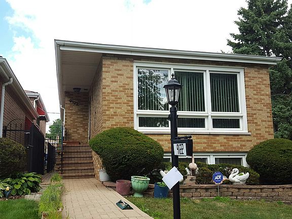 2nd image of 9122 S Oglesby Ave