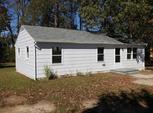 5677 Nomini Hall Rd, Hague, VA 22469