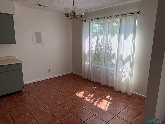 5th image of 2204 Moreland Dr