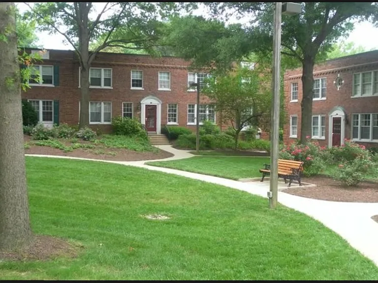1719 N Troy St #399 — Photo 9