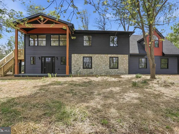 603 Persimmon Ln, Shepherdstown, WV 25443