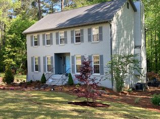 575 Leah Dr, Powder Springs, GA 30127