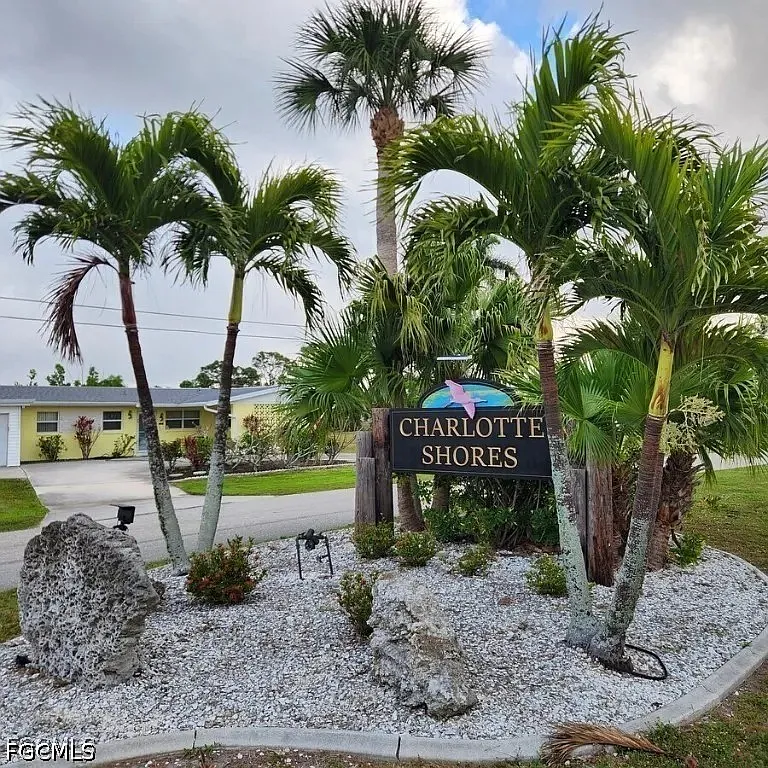 3 bed, 2.0 bath, 1225 sqft, $1,700 — Photo 4