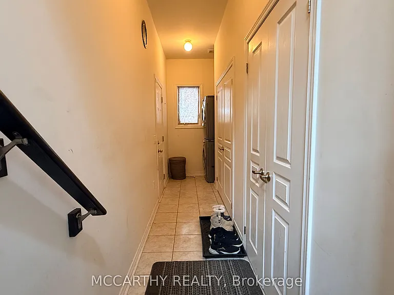 124 Johnson Dr — Photo 6