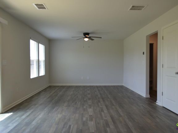 5th image of 708 Coopers Lndg