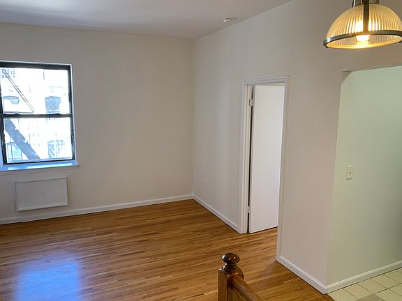 3rd image of 460 W 50th St APT 2B