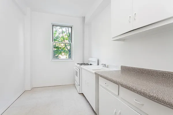 Sold by Stribling | media 8