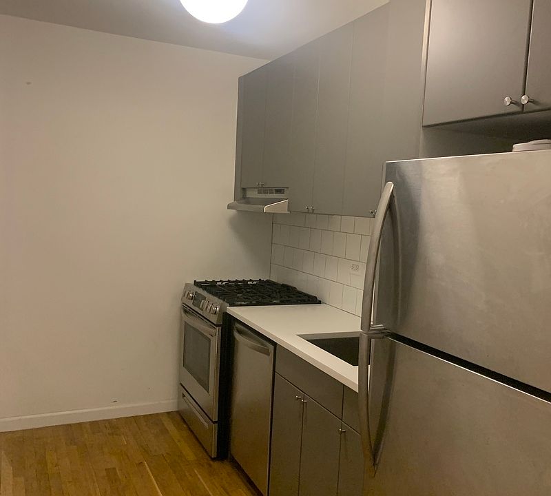 1st image of 200 Haven Ave #6E6
