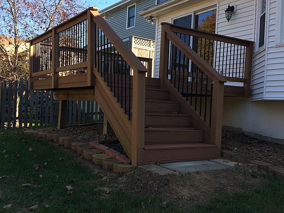 4th image of 1200 NE Franklin Dr