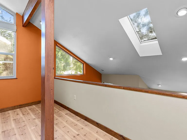 22030 E Lost Lake Rd — Photo 20