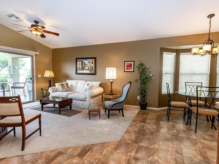 1031 N Rams Head Rd — Photo 5