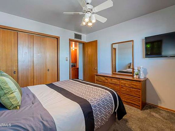 2nd image of 2027 W Montebello Ave