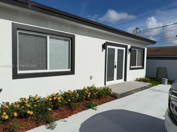 831 SE 9th Ave, Hialeah, FL 33010