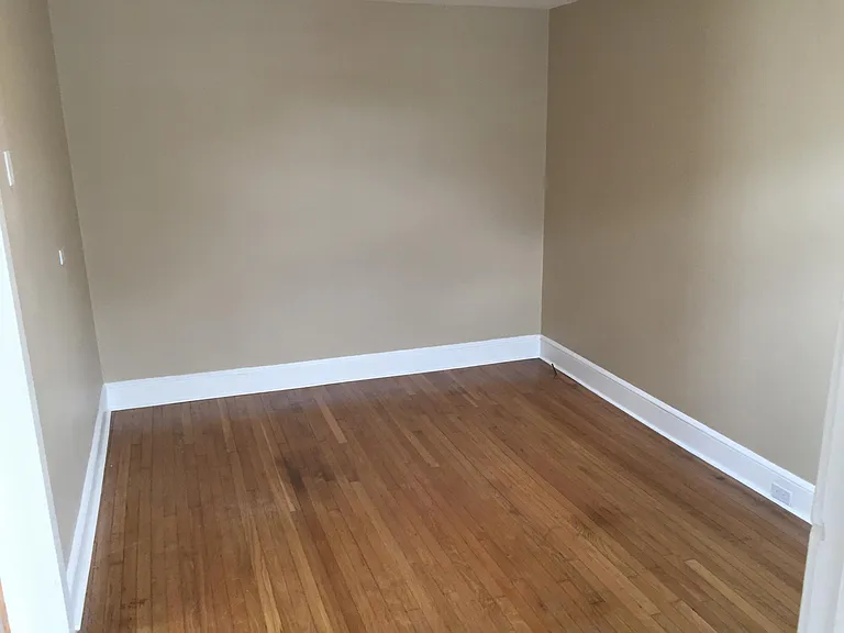 129 Glen Head Rd #1B — Photo 6