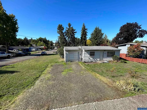 1365 W Way NW, Salem, OR 97304