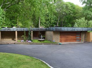 3020 Hunting Valley Rd, Ann Arbor, MI 48104